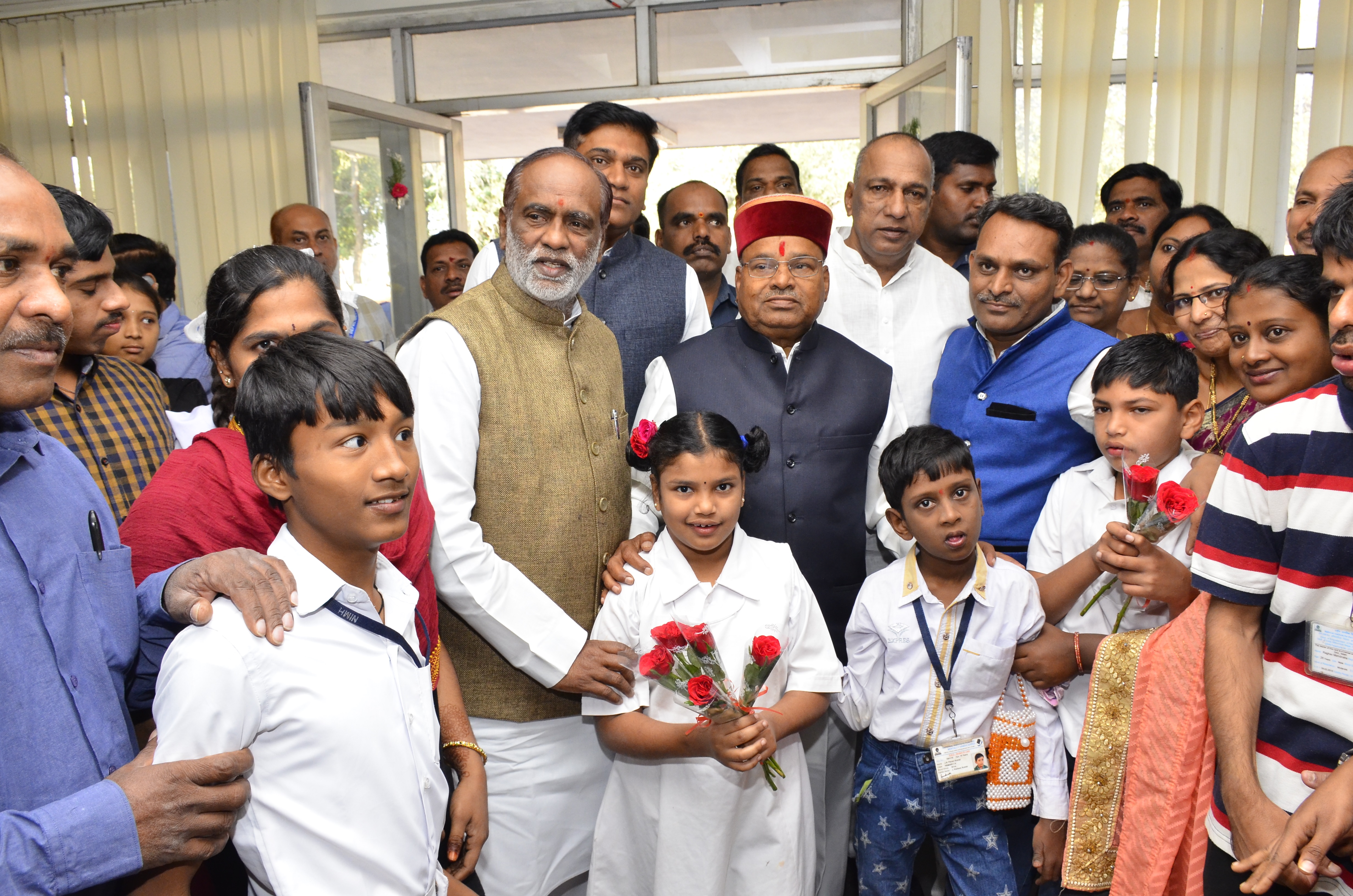 Visit of Shri.Thaawarchand Gehlot_seven_size photo